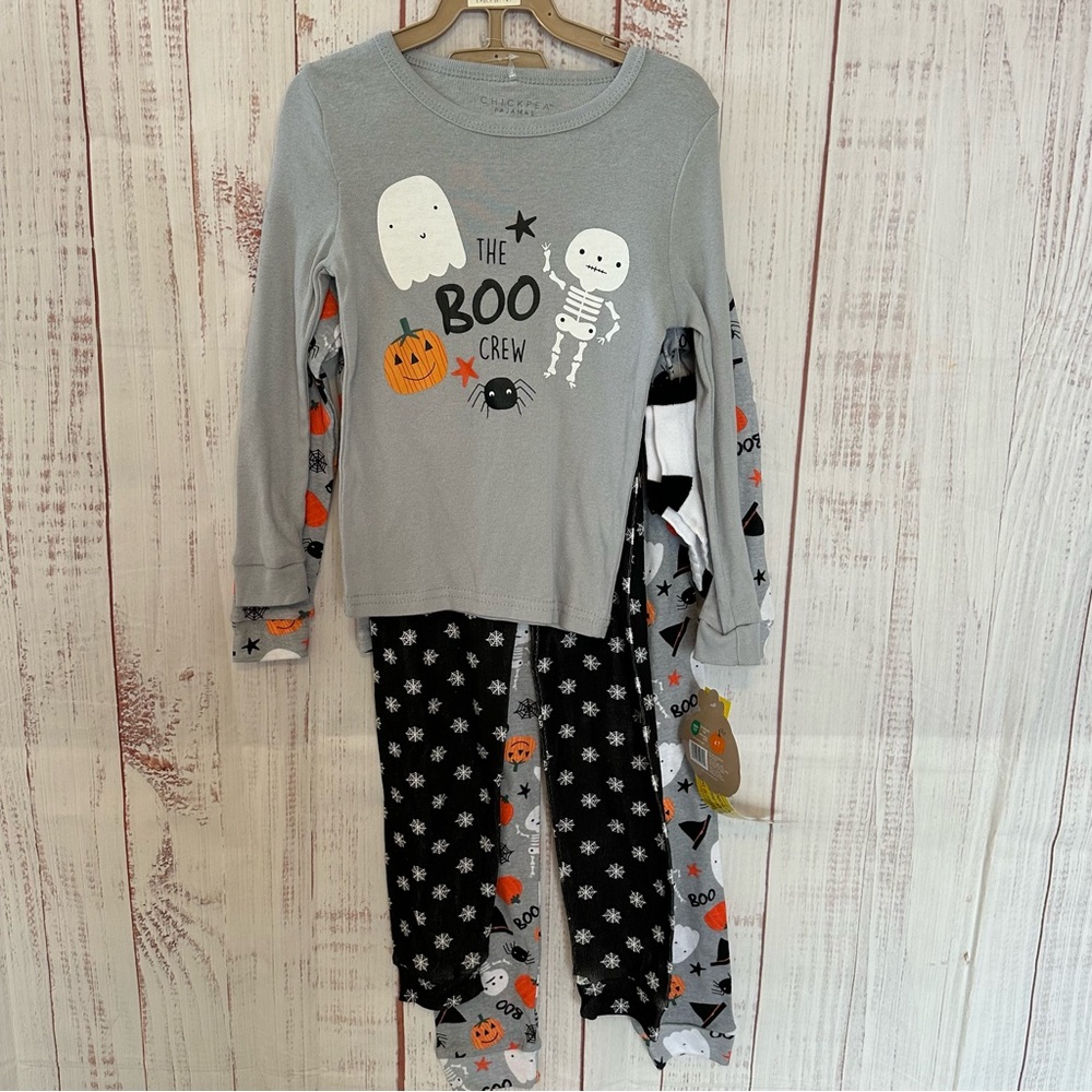 ChickPea 5 piece pajama set size 4T the boo crew ghost pumpkin candy print